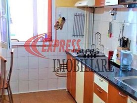 Apartament de vânzare 3 camere, în Bucureşti, zona Titan