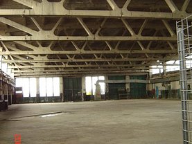 Vânzare spaţiu industrial