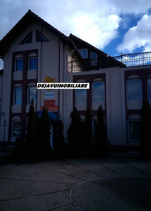 Hotel + 5 Vile  Bran New 2025