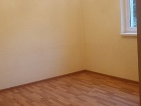 Vânzare spaţiu comercial