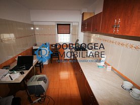 Apartament de vânzare 3 camere în Tulcea, Babadag