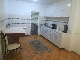 Apartament de vânzare 3 camere în Tulcea, Vest
