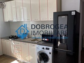 Apartament de închiriat 3 camere în Tulcea, Central