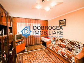 Apartament de vânzare 3 camere în Tulcea, Central