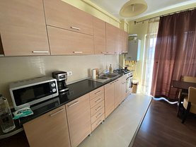 Apartament de vânzare 3 camere, în Cluj-Napoca, zona Zorilor