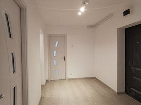 Apartament de vânzare 3 camere, în Ploieşti, zona Nord