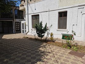 Închiriere spaţiu comercial