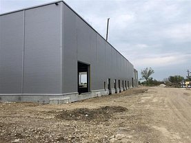Închiriere spaţiu industrial