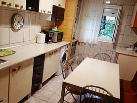 Apartament de vânzare 4 camere, în Bucureşti, zona Titan