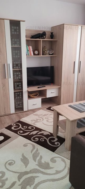 Apartament 2 camere renovat 2022 zona Bulevardul Dacia - imaginea 1