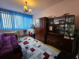 Apartament de vânzare 3 camere, în Deva, zona Nicolae Bălcescu
