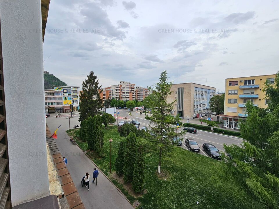 Apartament de 3 camere ultracentral – confort și eleganță!