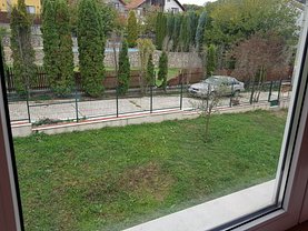 Casa de vânzare 8 camere, în Deva, zona Aurel Vlaicu