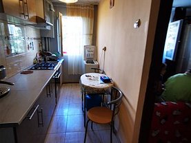 Apartament de vânzare 2 camere, în Cluj-Napoca, zona Manastur