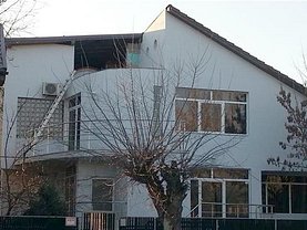 Casa de închiriat 6 camere, în Cluj-Napoca, zona Central