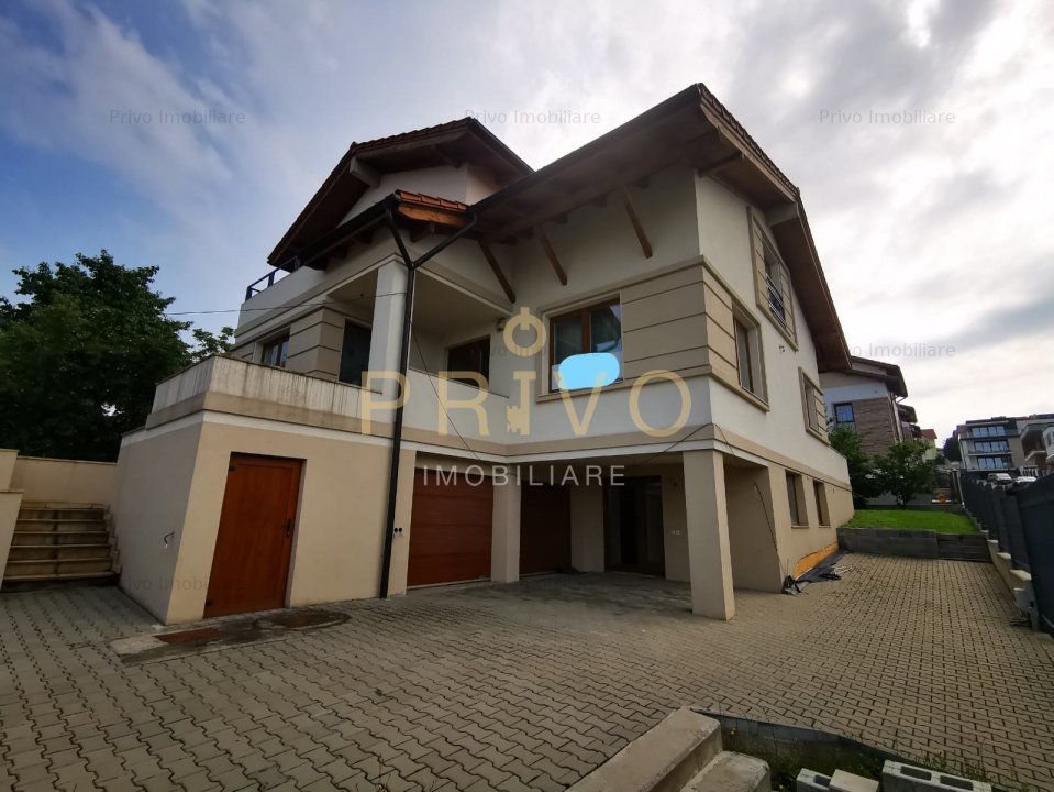 Casa individuala 300 mp pe str privata in Andrei Muresanu - imaginea 1