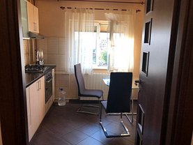Apartament de vânzare 2 camere, în Bucuresti, zona Decebal
