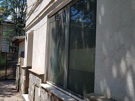 Casa de închiriat 3 camere, în Bucureşti, zona P-ţa Romană