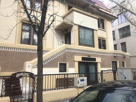 Casa de vânzare 13 camere, în Bucuresti, zona Aviatorilor