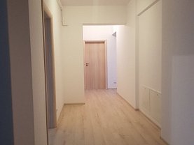 Apartament de vânzare 3 camere, în Bucuresti, zona Decebal