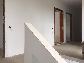 Casa de vânzare 4 camere, în Dumbravita