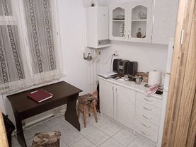 Apartament de vânzare 2 camere în Piatra-Neamt, Calea Romanului