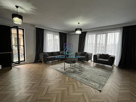 Apartament de vânzare 3 camere, în Bucuresti, zona Damaroaia
