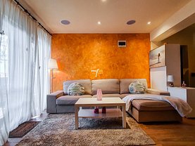 Casa de închiriat 3 camere, în Mamaia-Sat, zona Vest