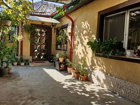 Casa de vânzare 4 camere, în Constanţa, zona Brătianu