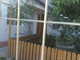 Casa de vânzare 3 camere, în Năvodari, zona Central