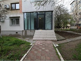 Vânzare spaţiu comercial