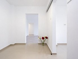 Apartament de vânzare 3 camere, în Bucuresti, zona Bucur Obor