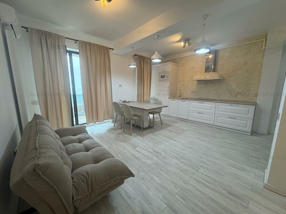Apartament 3 camere Mamaia Nord (vedere frontala la mare)