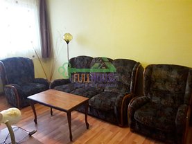 Apartament de închiriat 3 camere, în Iasi, zona Centru Civic