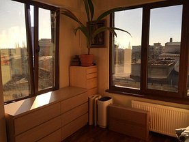 Apartament de vânzare 4 camere, în Bucuresti, zona Pajura