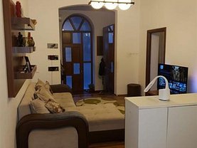 Apartament de vânzare 6 camere, în Bucureşti, zona Calea Călăraşilor