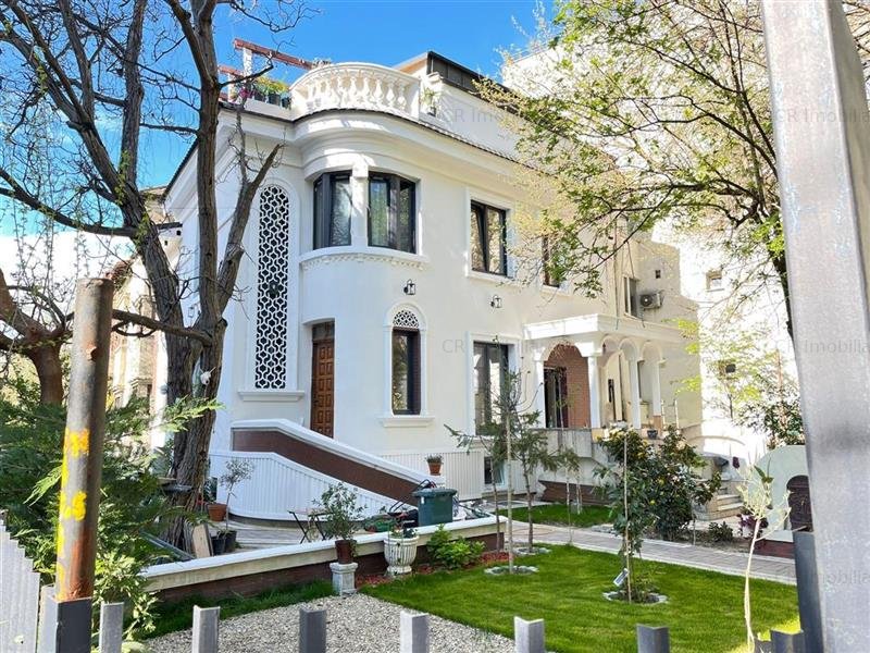 Vanzare vila Exclusivista Clucerului