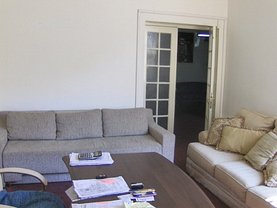 Apartament de vânzare 3 camere, în Bucuresti, zona Mosilor