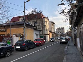Apartament de vânzare 2 camere, în Bucureşti, zona Eminescu