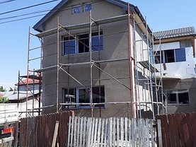 Casa de vânzare 5 camere, în Voluntari, zona Central