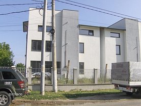 Vânzare spaţiu comercial