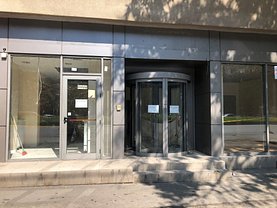 Închiriere spaţiu comercial