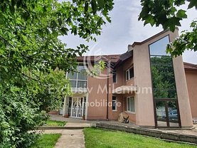 Casa de vânzare 12 camere, în Roşu, zona Nord