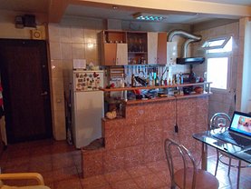 Apartament de vânzare 4 camere în Bucuresti, Vitan