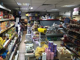 Vânzare spaţiu comercial