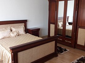Casa de închiriat 5 camere, în Pitesti, zona Gavana 3