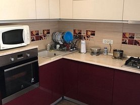 Apartament de vânzare 3 camere în Constanta, Far