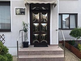 Casa de vânzare 6 camere, în Eforie Nord, zona Central