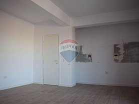 Apartament de vânzare 2 camere, în Bucuresti, zona Damaroaia