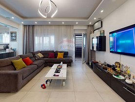 Apartament de vânzare 3 camere, în Bucureşti, zona Pantelimon
